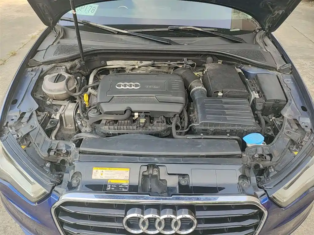Audi A3 (Import) 2014 Sportback 40 TFSI S line Comfort фото 20