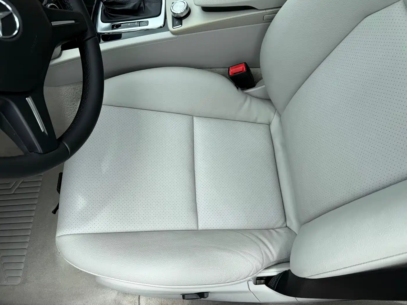 Mercedes-Benz C-Class 2013 C 180 Classic Grand Edition фото 6