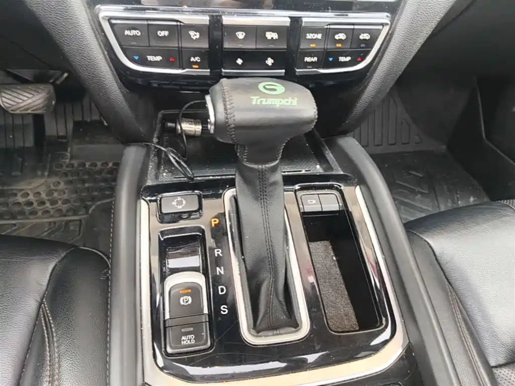 GAC Trumpchi Trumpchi GS8 2017 320T 2WD Luxury Smart Connect (7-seater) фото 14