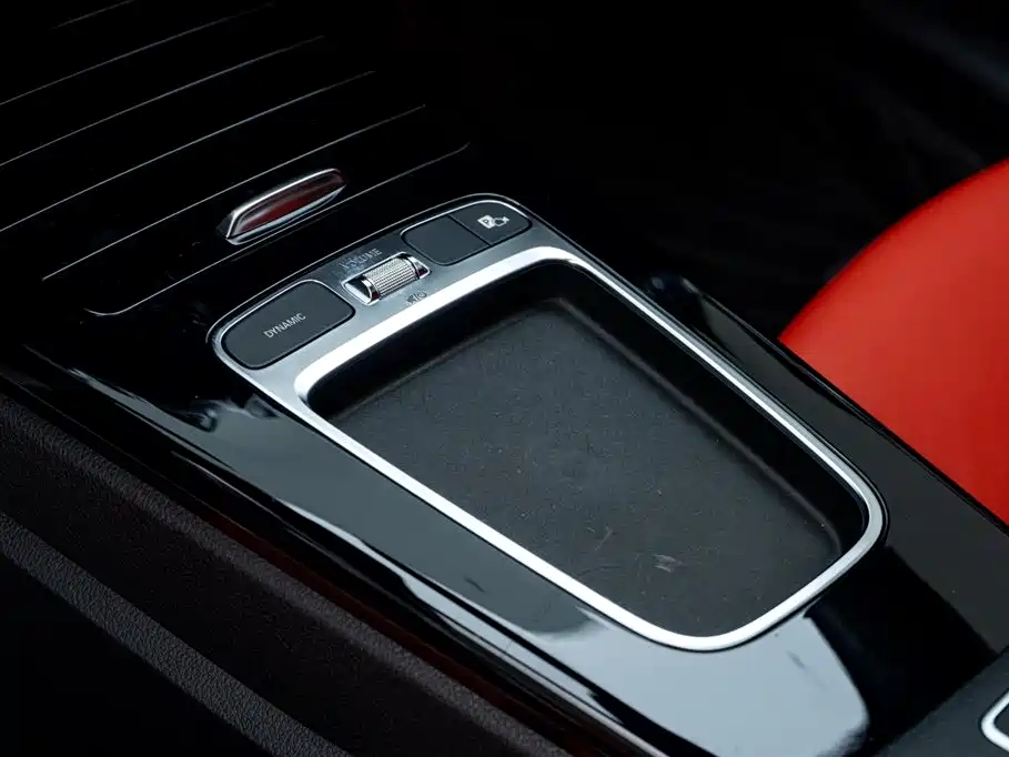 Photo 25 - Mercedes-Benz A-Class AMG