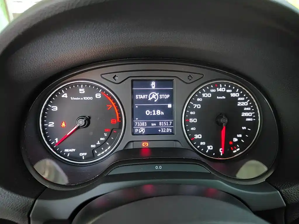Audi A3 2016 Sportback 35 TFSI Leadership фото 12