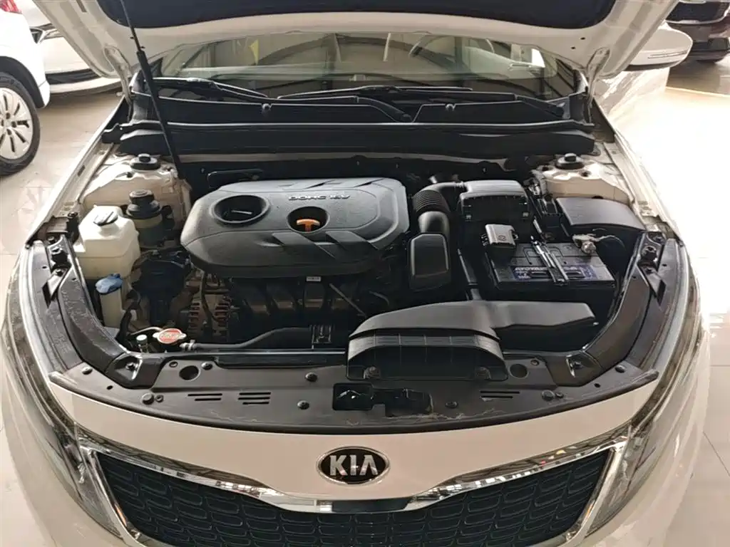 Kia K5 2015 2.0L Automatic GL фото 20