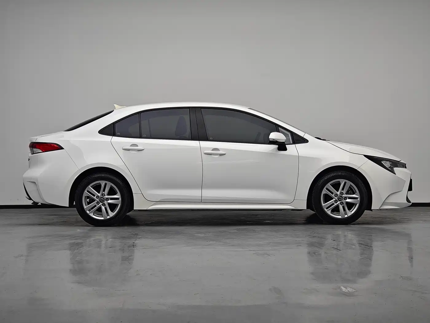 Toyota Levin 2022 TNGA 1.5L CVT Progressive Edition фото 7