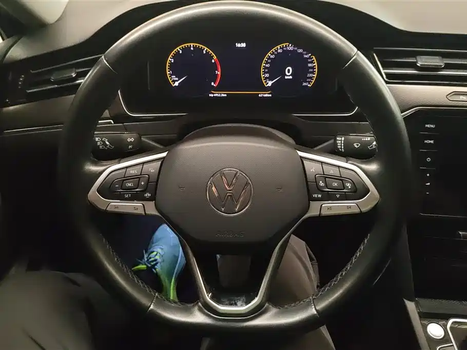 Volkswagen Magotan 2021 330TSI DSG 30th Anniversary Edition фото 15