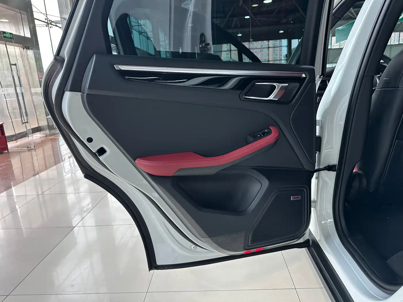 Porsche Macan 2024 Macan S 2.9T фото 14