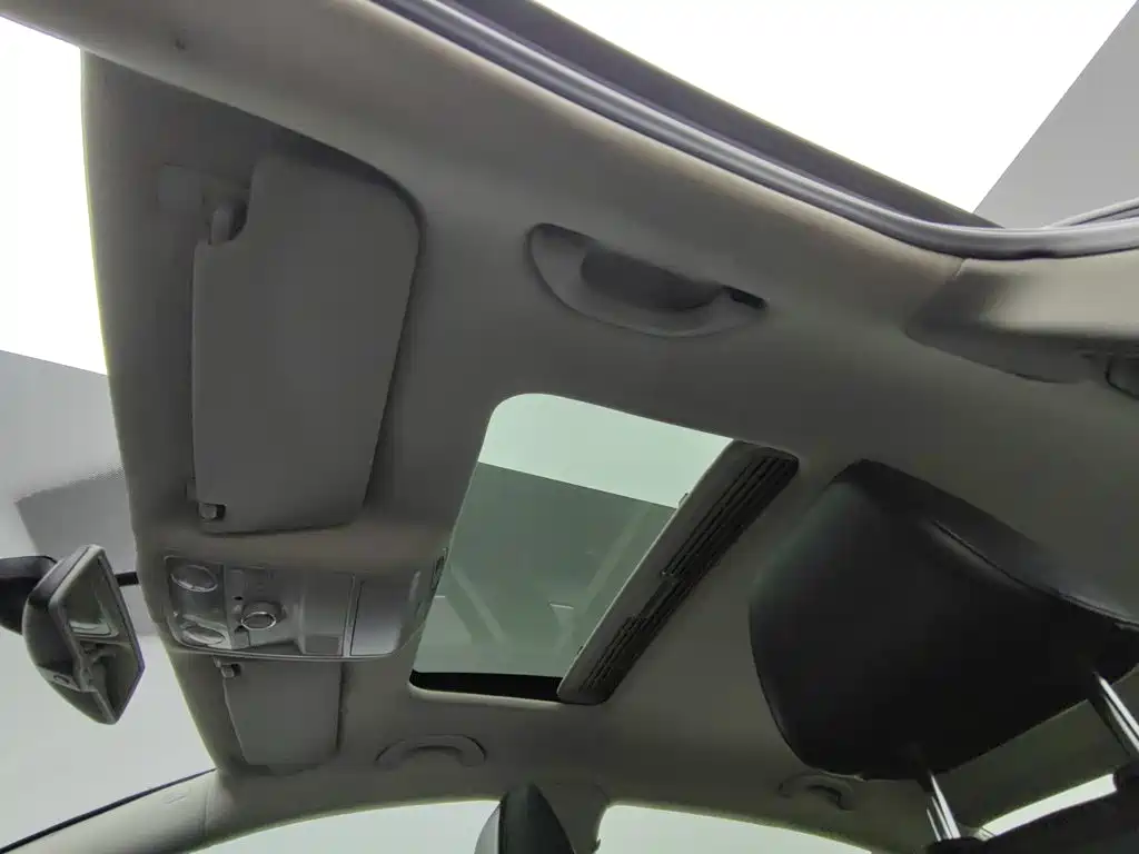 Photo 14 - Volkswagen Magotan