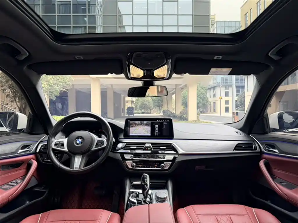 BMW 5 Series 2021 530Li Leading M Sport Package фото 14