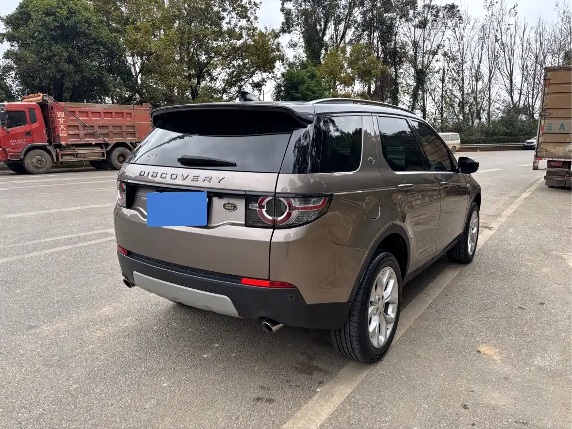 Land Rover Discovery Sport 2017 2.0T HSE фото 4