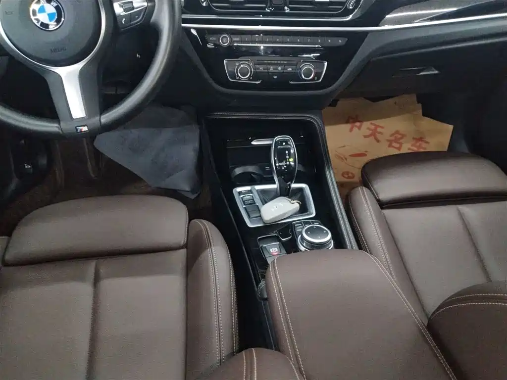 BMW 1-SERIES