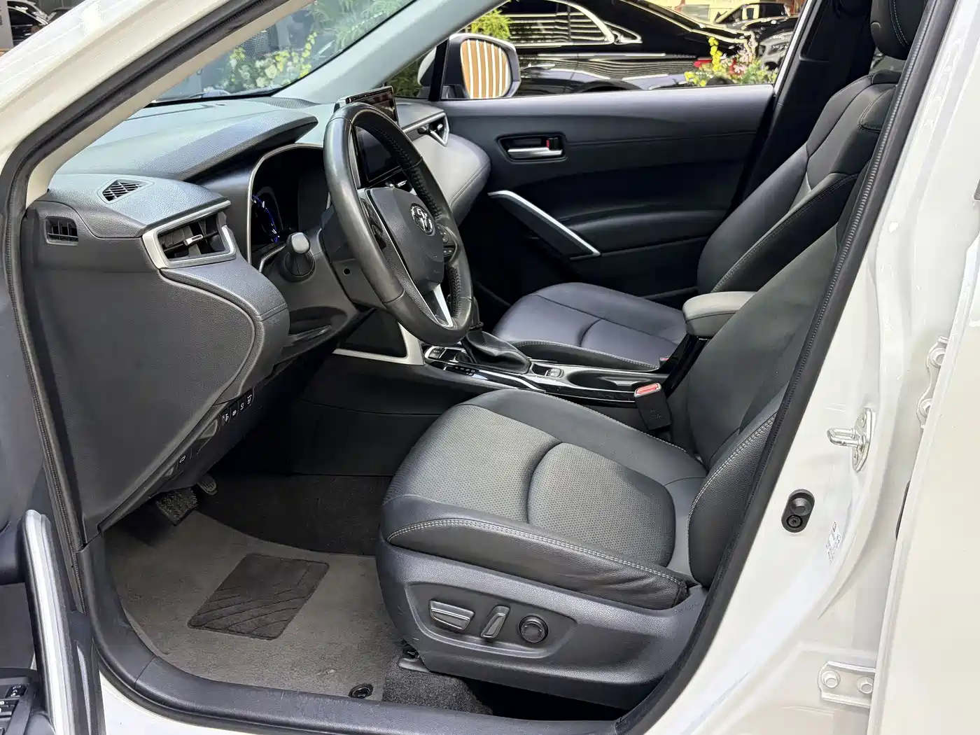 TOYOTA COROLLA SHARP AMPLIFIER