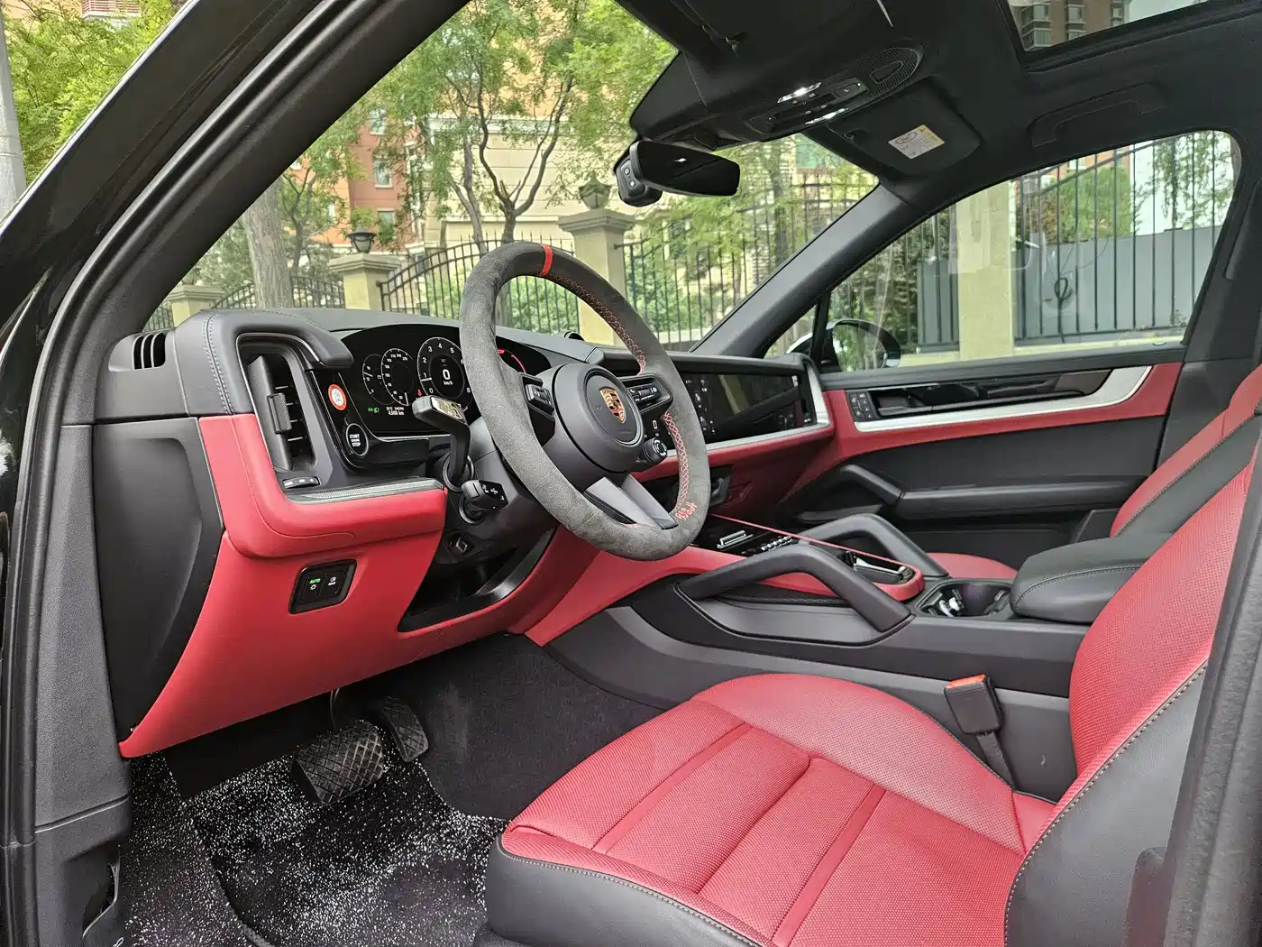 PORSCHE CAYENNE
