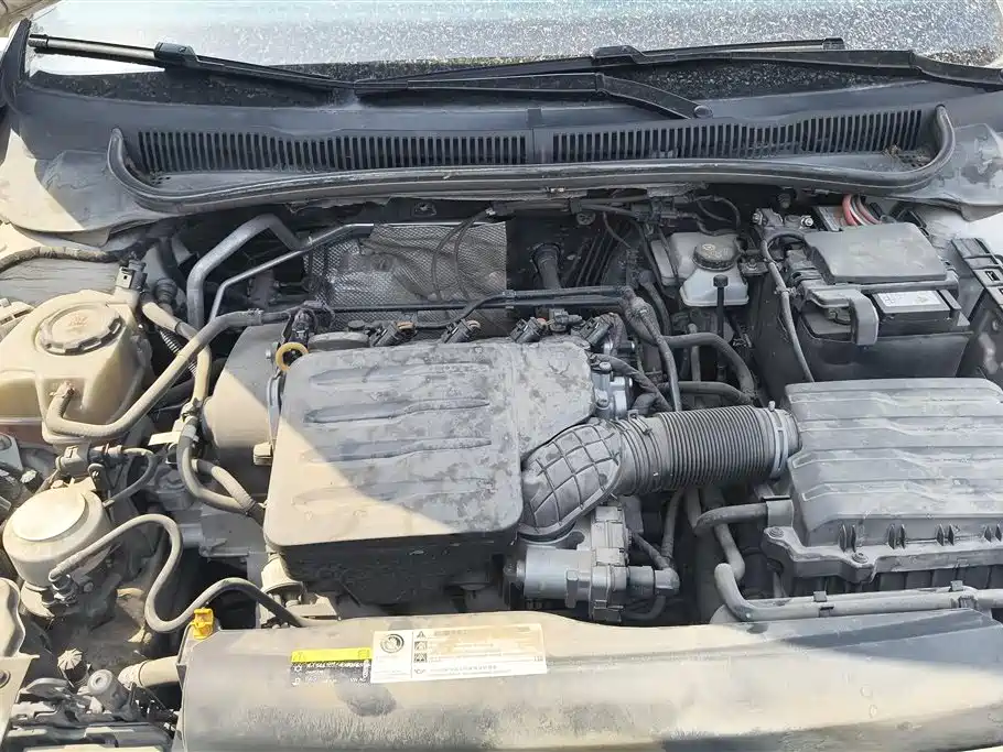 Volkswagen Polo 2019 Plus 1.5L Automatic Colorful Tech Edition фото 10