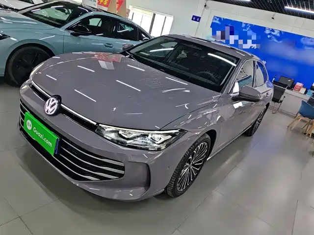 Volkswagen Passat 2024