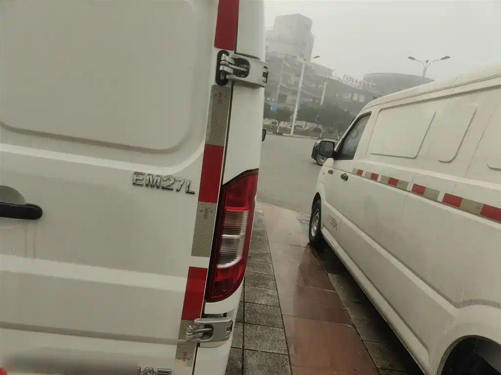 Dongfeng Yufeng EM27 2025 2024 EM27L EVE Power 41.86kWh