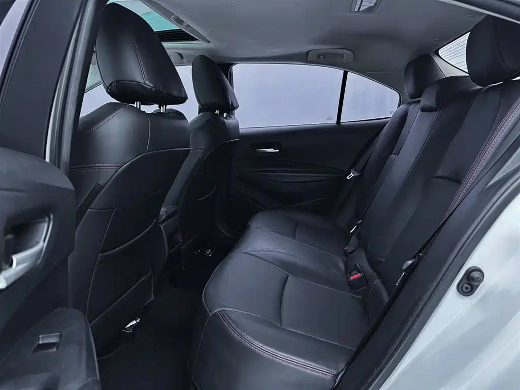 Toyota Corolla 2021 1.2T S-CVT Elite PLUS Edition фото 11