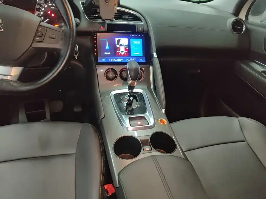 Peugeot 3008 2017 2016 2.0L Automatic Classic Edition