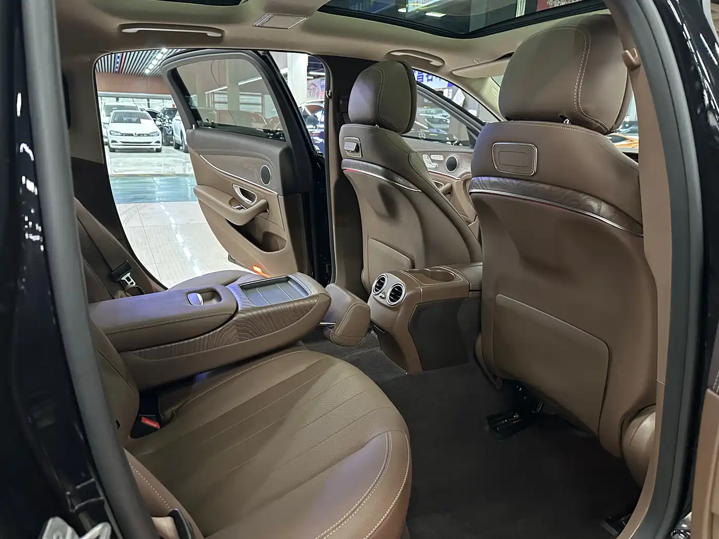 Mercedes-Benz E-Class 2020 Facelift E 300 L Fashion фото 11