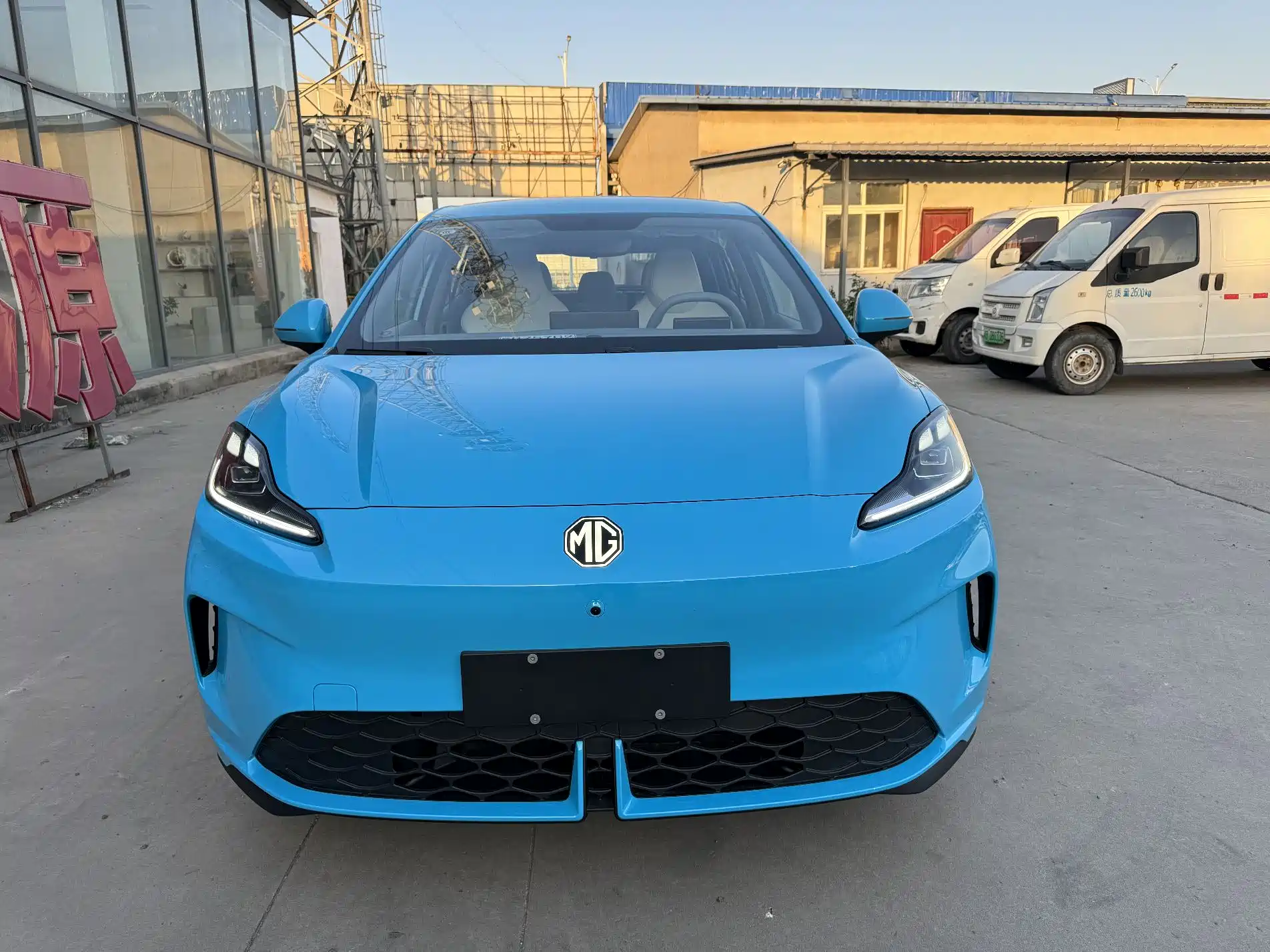 Фото 2 - MG MG4 EV