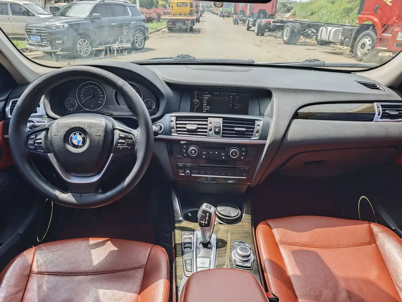 BMW X3 (Import) 2012 xDrive28i Luxury фото 6