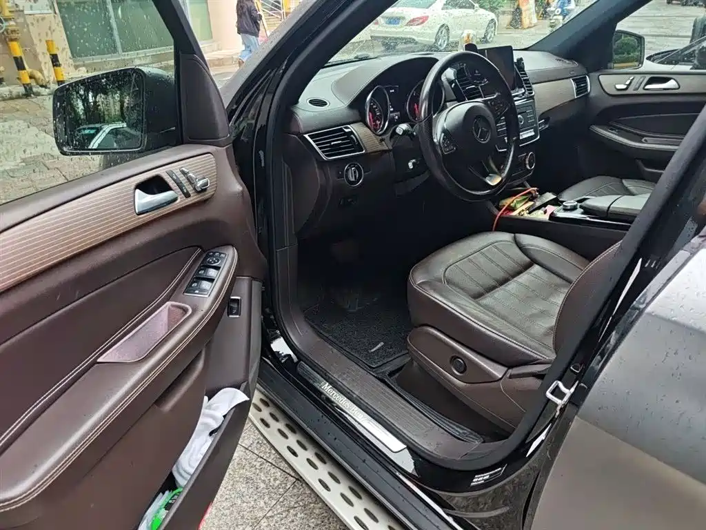 Mercedes-Benz GLE 2018 GLE 320 4MATIC Dynamic Ultimate Edition фото 14