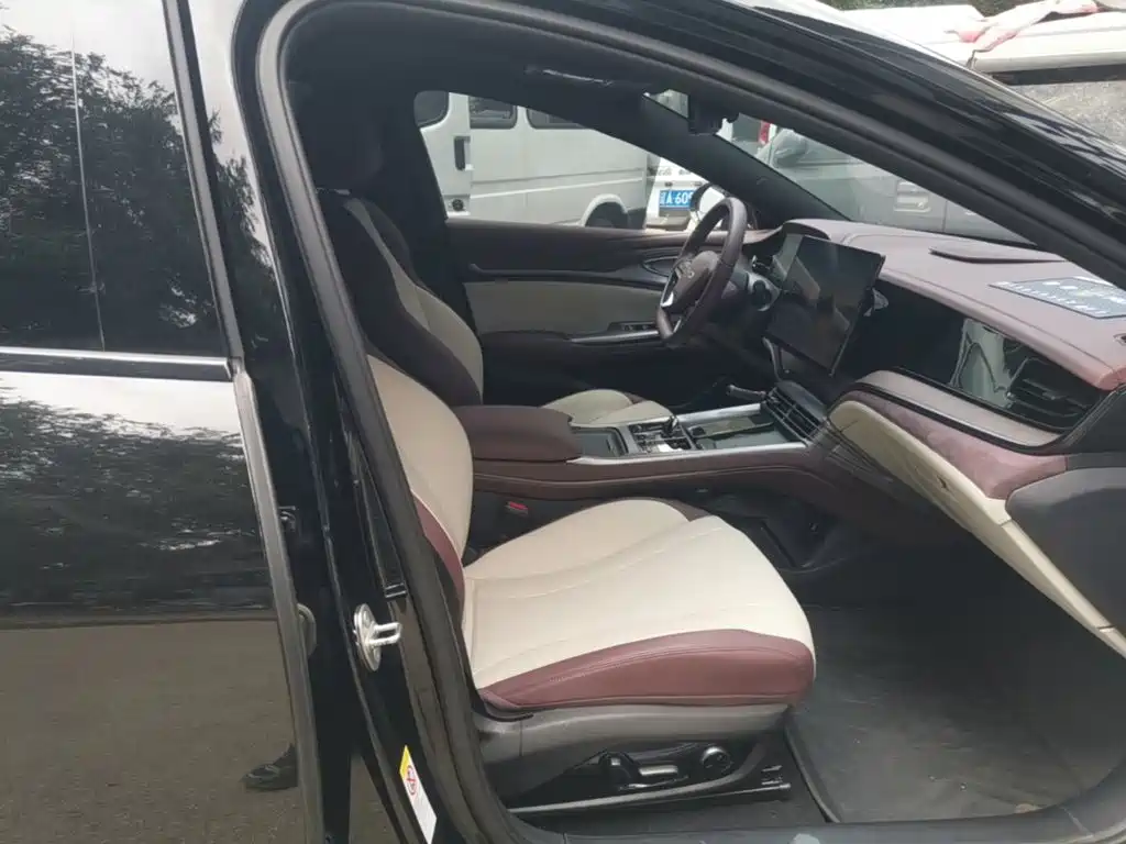 BYD Seal 2024 2024 Glory Edition DM-i 1.5L 121km Prestige