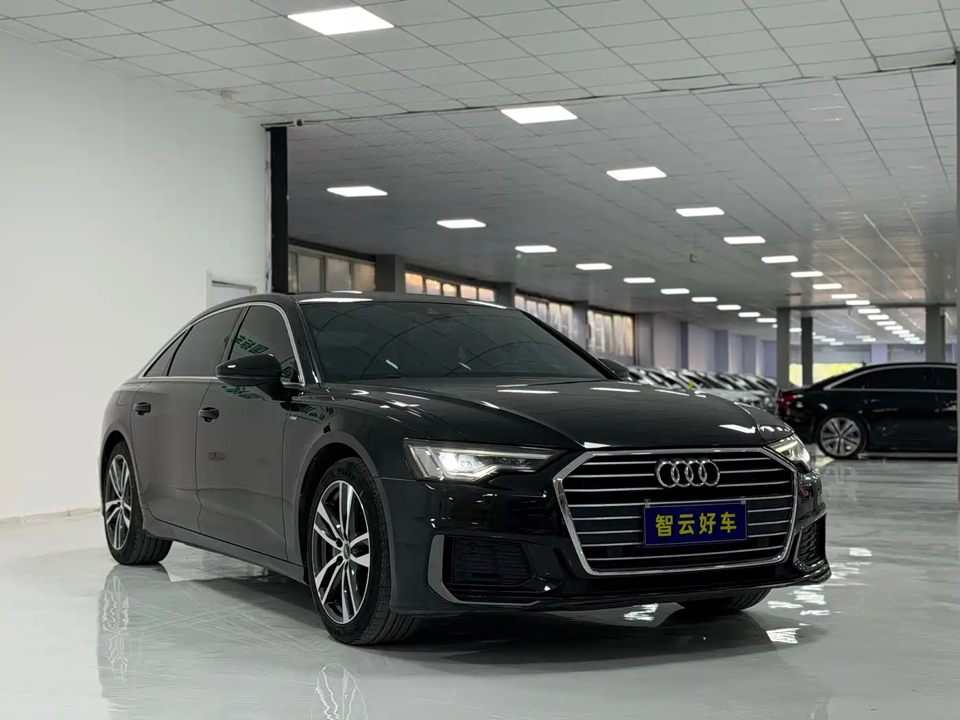 Audi A6L 2022 40 TFSI Luxury Dynamic фото 3