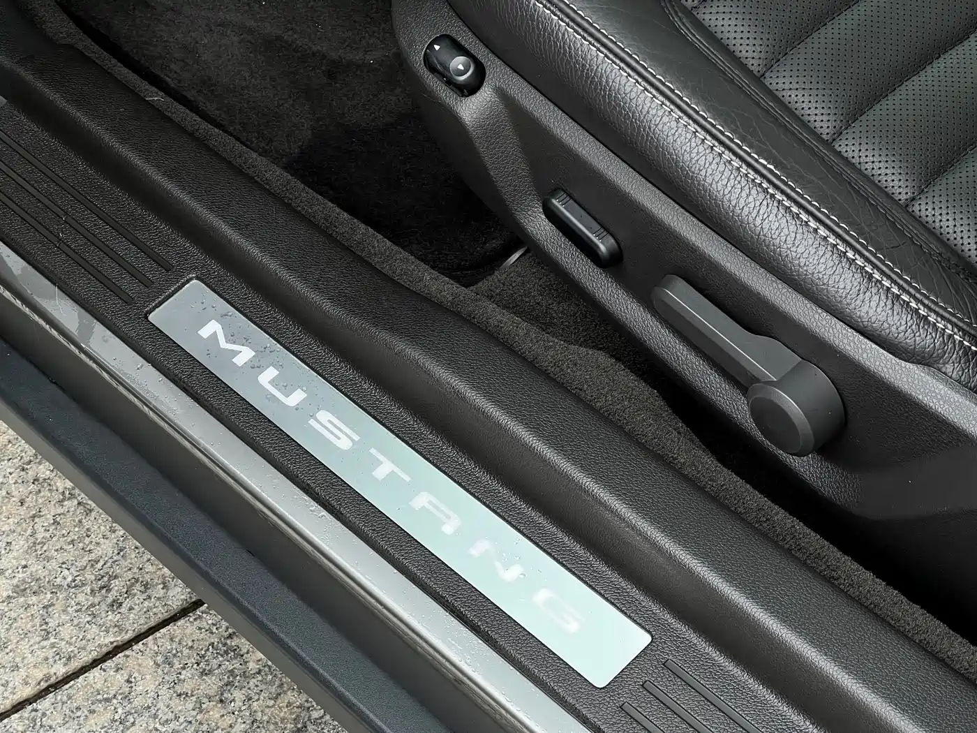 Ford Mustang 2013 Model 3.7L Automatic Standard фото 21