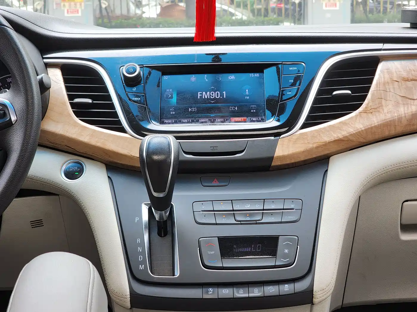 Фото 14 - Buick GL8