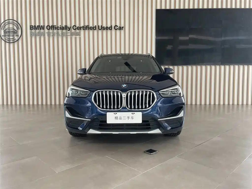Фото 2 - BMW X1