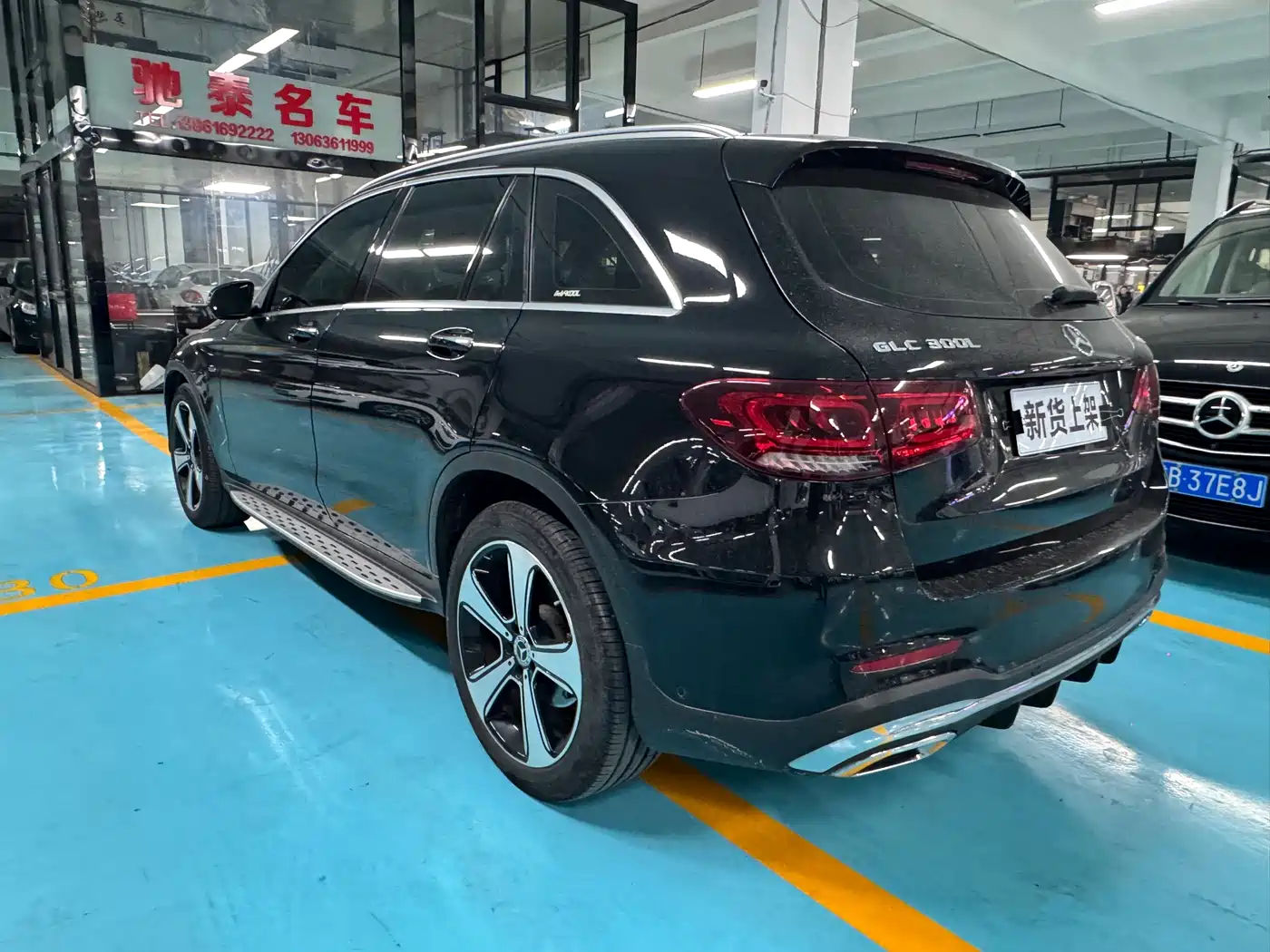 MERCEDES-BENZ GLC