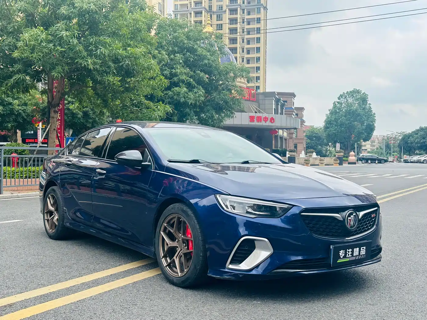 Buick Regal 2017 GS 28T Luxury Type фото 3