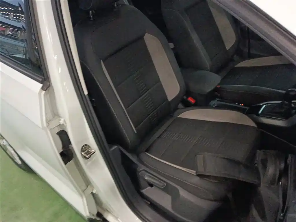 Volkswagen T-ROC 2022 280TSI DSG 2WD Elite PLUS фото 17