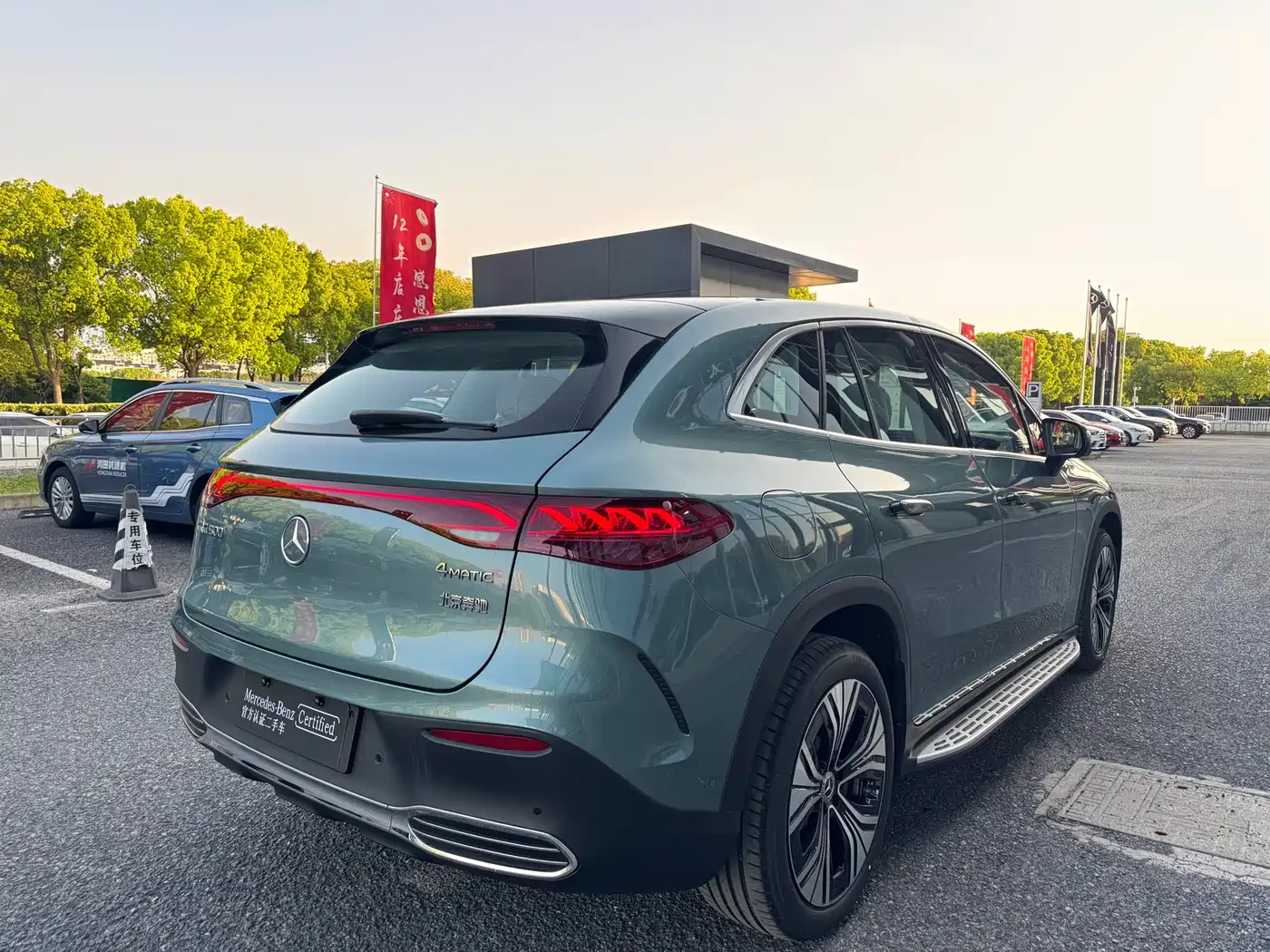 Mercedes-Benz EQE SUV 2024 500 4MATIC Pioneer Edition фото 6