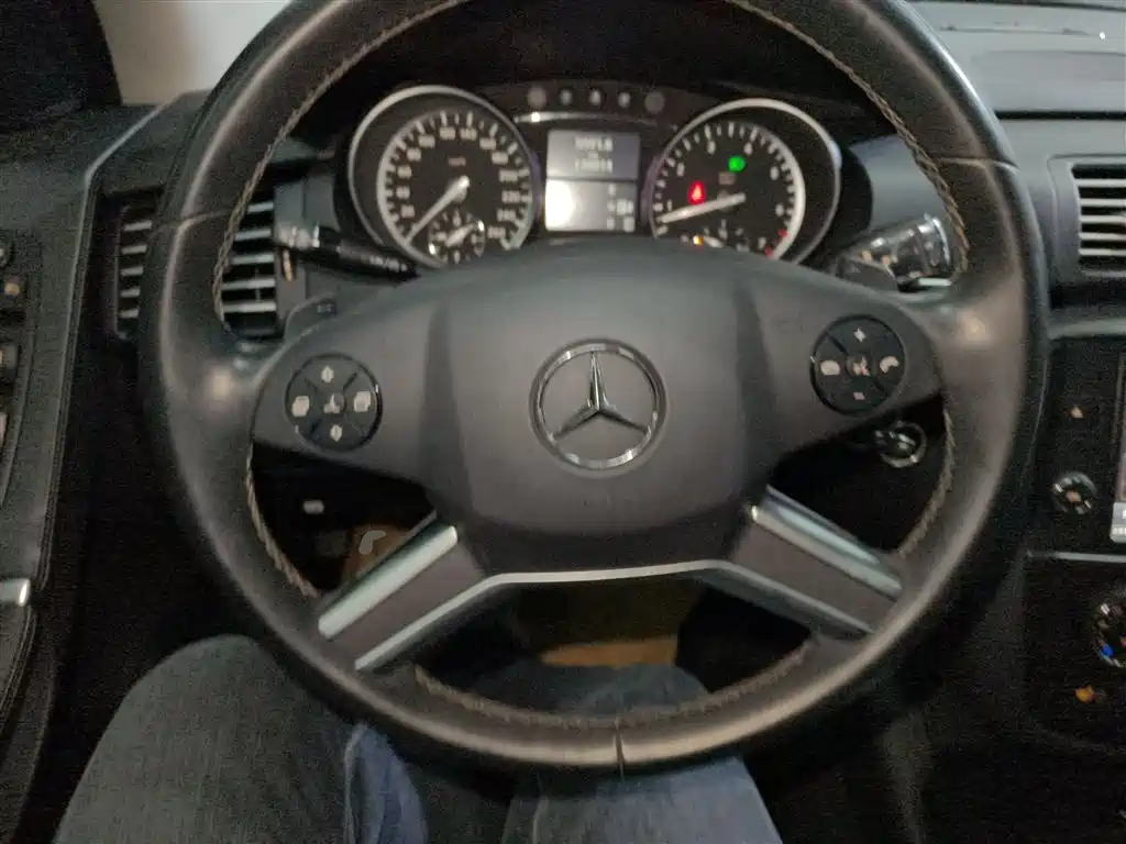Mercedes-Benz R-Class 2017 R 320 4MATIC Business Collector's Edition фото 11
