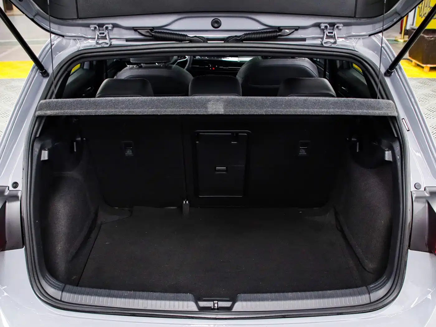 Volkswagen Golf 2021 280TSI DSG R-Line фото 17