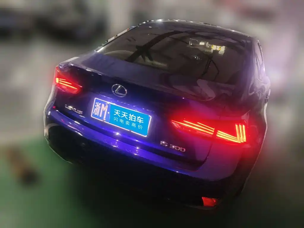 Lexus IS 2018 2017 300 F SPORT