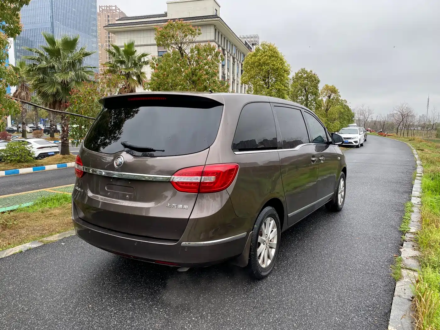 Buick GL8 2017 25S Luxury China V фото 7