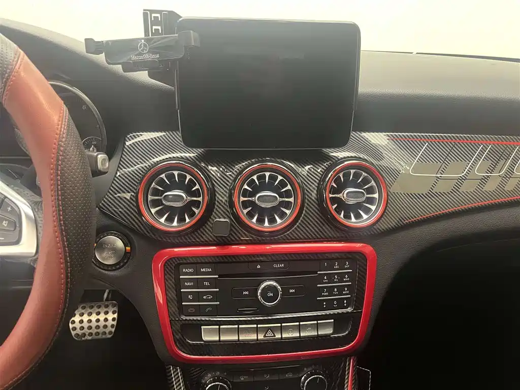 Mercedes-Benz CLA (Import) 2017 CLA 220 4MATIC фото 17