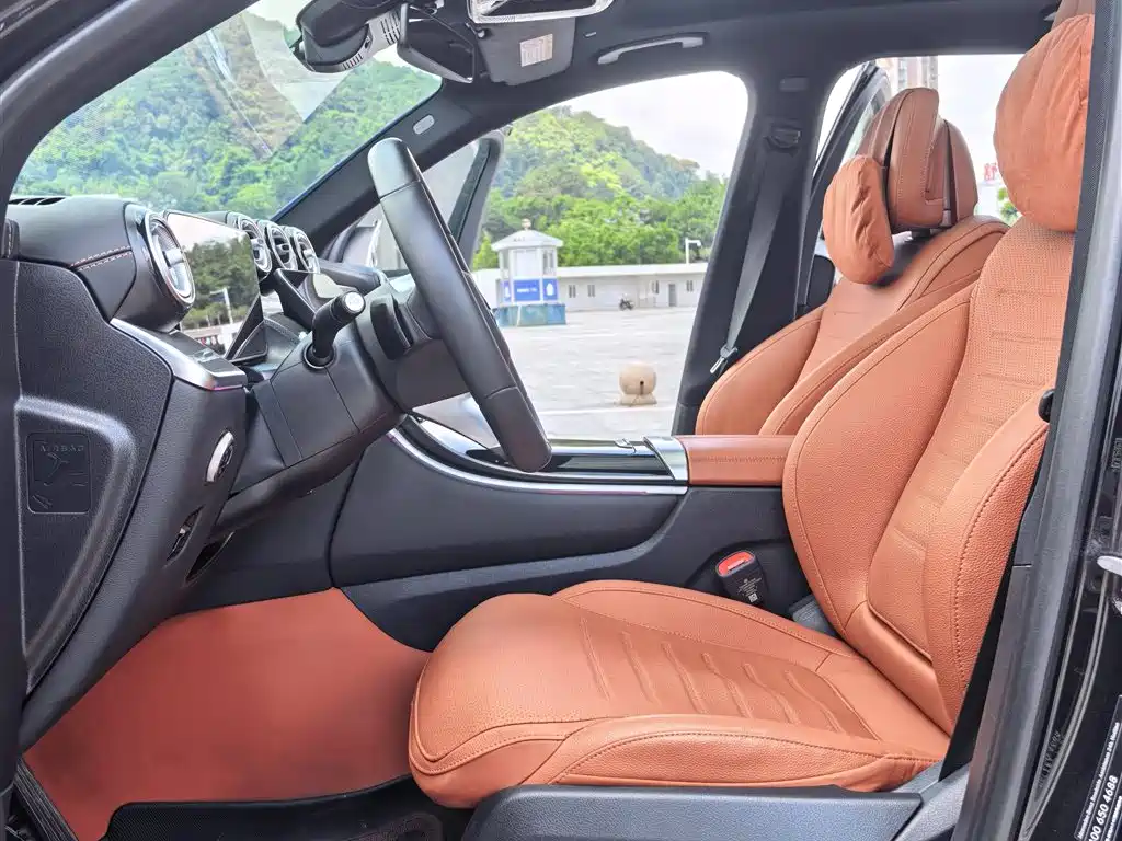 Mercedes-Benz GLC 2024 GLC 260 L 4MATIC Dynamic 5-seater фото 6