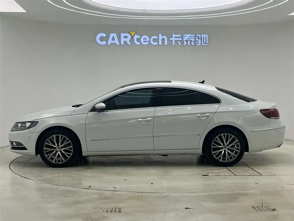 Volkswagen FAW-Volkswagen CC 2016 Model 1.8TSI Luxury фото 5