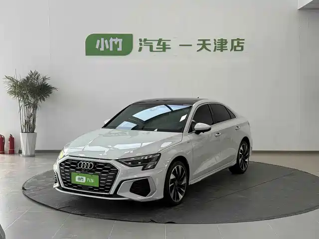 Audi A3 Рестайлинг, A3L Limousine 35 TFSI, Стиль Спорт