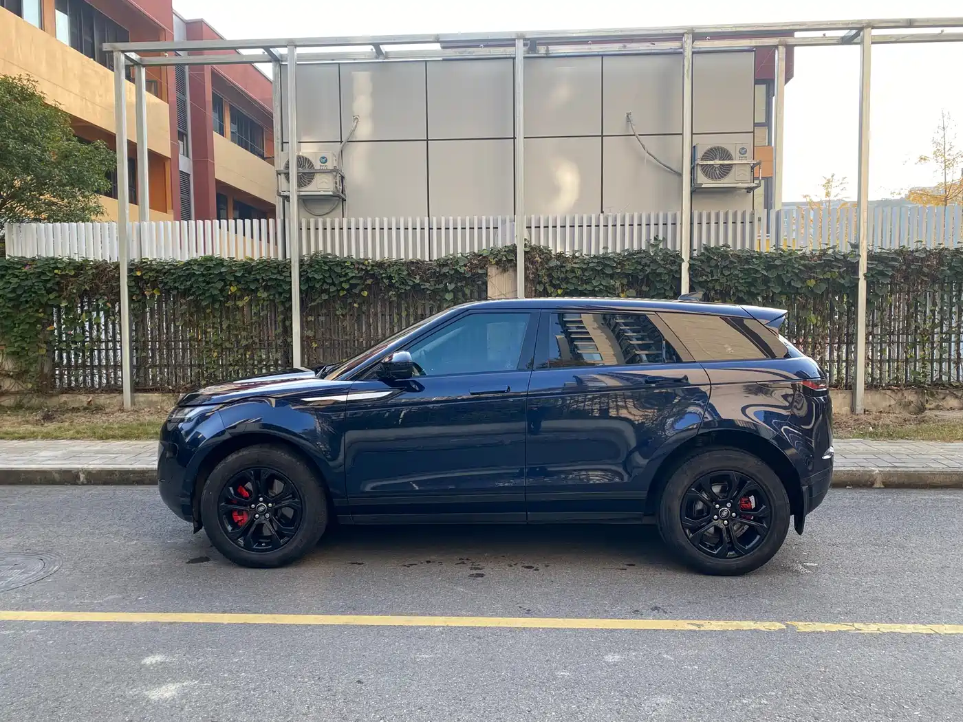 Land Rover Range Rover Evoque 2020 249PS Youth Edition фото 7