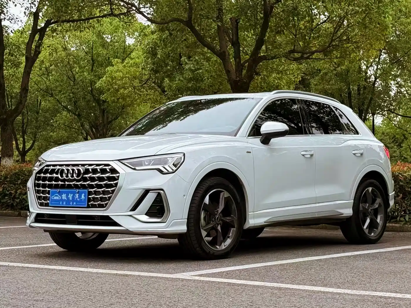 Audi Q3 2024 40 TFSI Fashion Sport