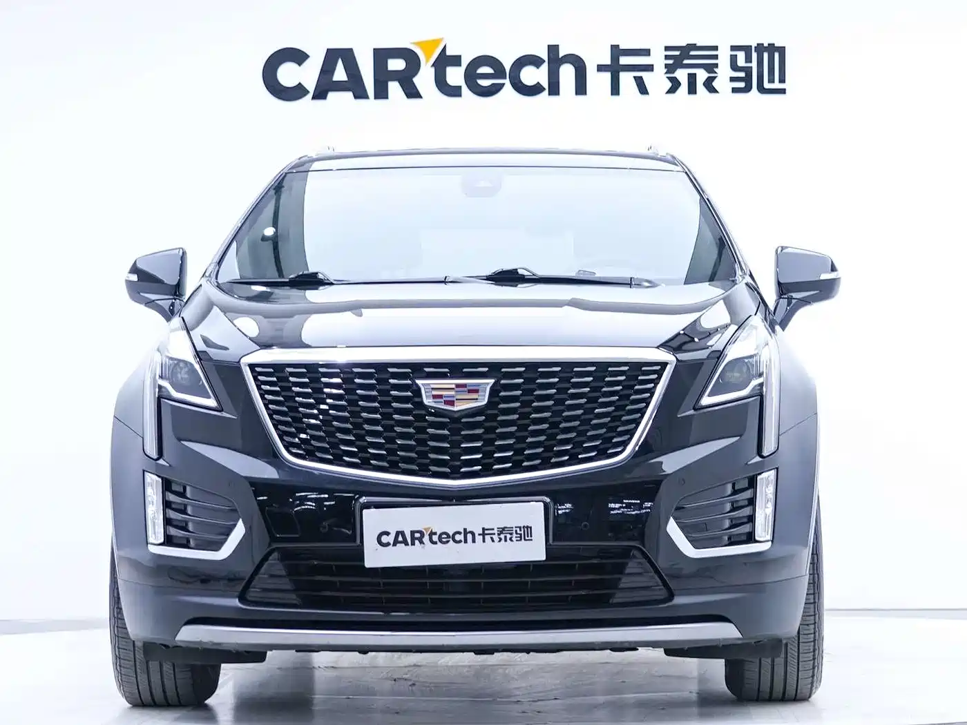 Cadillac XT5 2022 2.0T 2WD Luxury фото 6