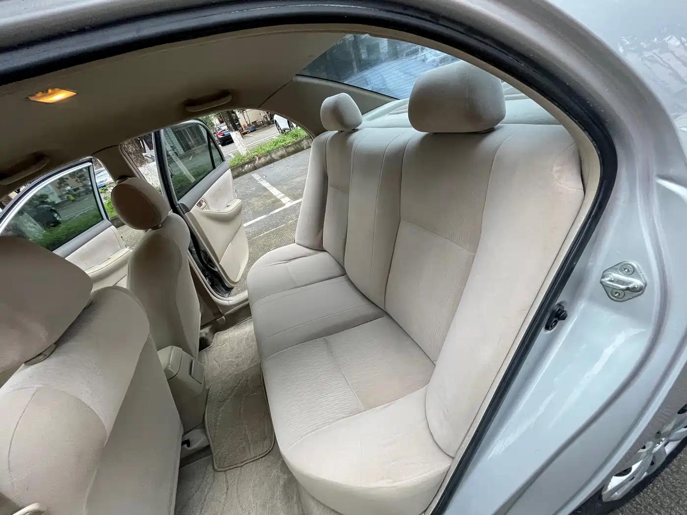 Toyota Corolla 2009 Model 1.6L Manual G Special Edition фото 13