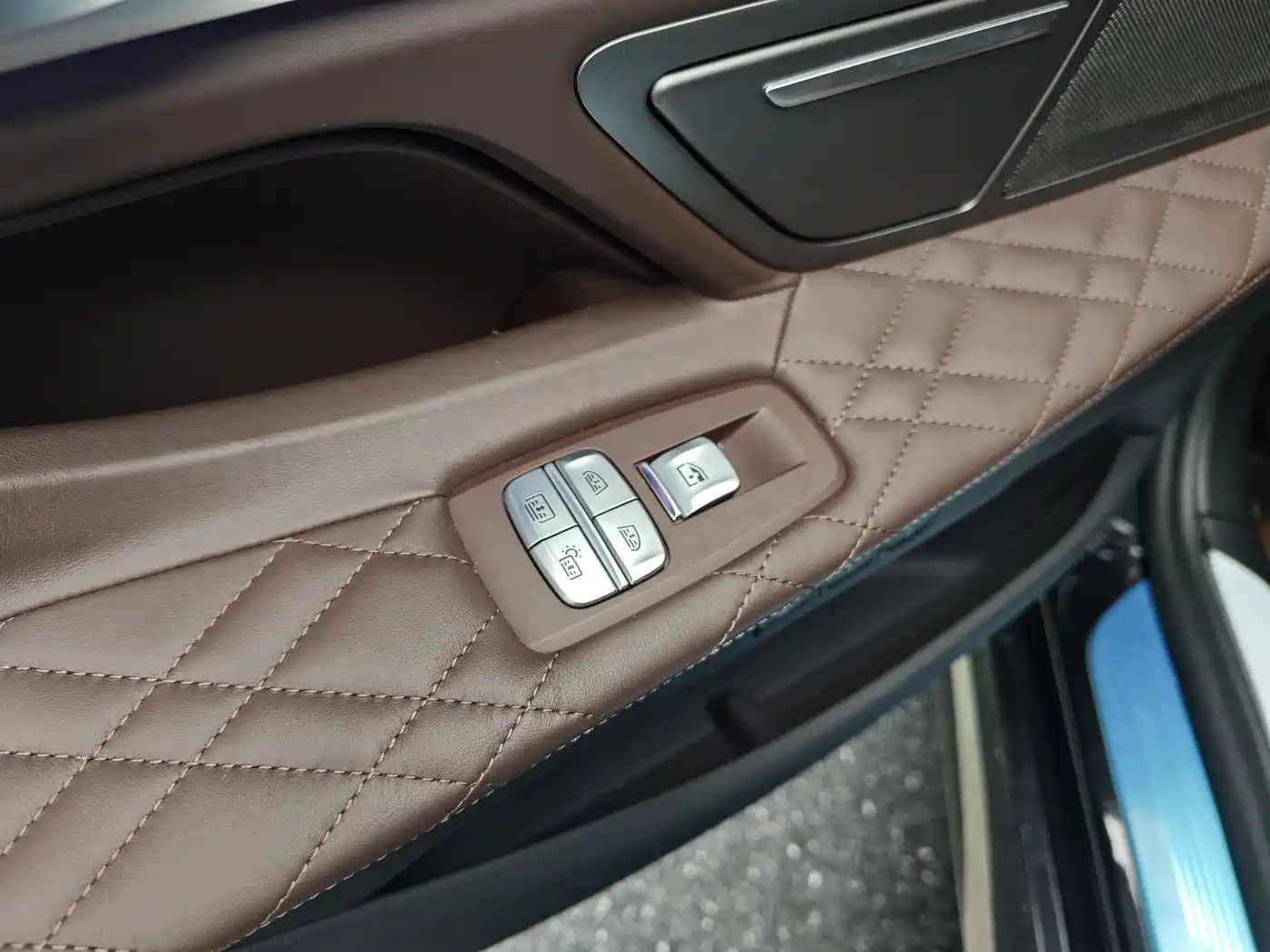 BMW 7 Series 2019 Facelift 740Li Leading M Sport Package фото 22