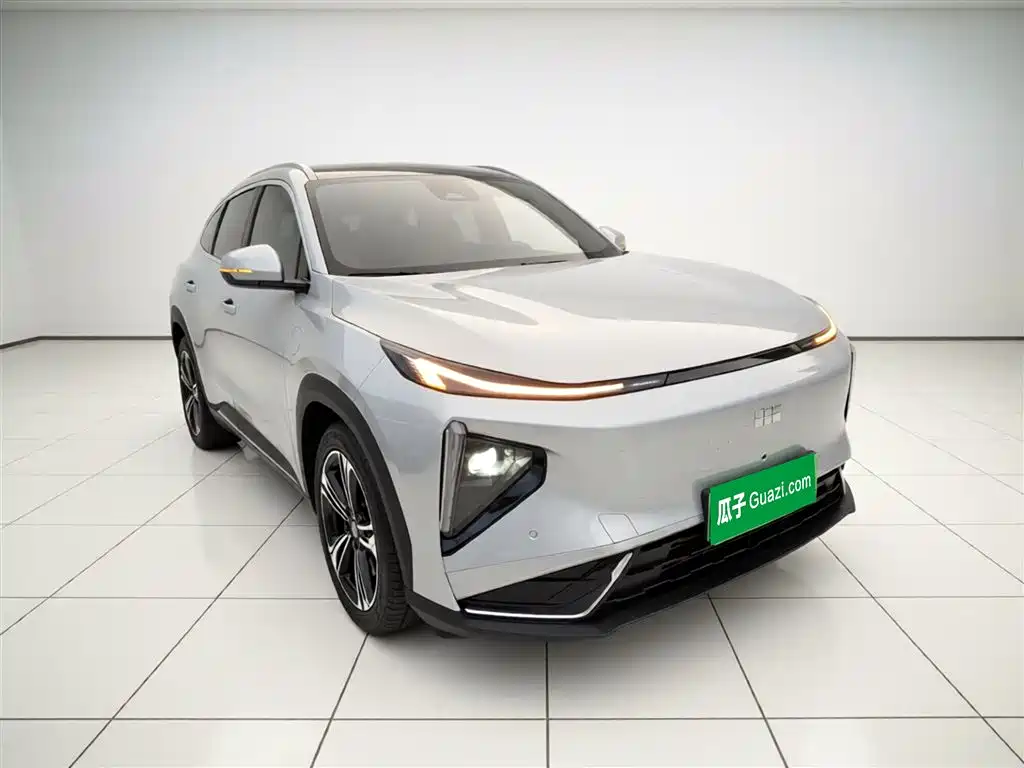Geely Galaxy Galaxy L7 2025 EM-i 115km Explorer+ Edition фото 4
