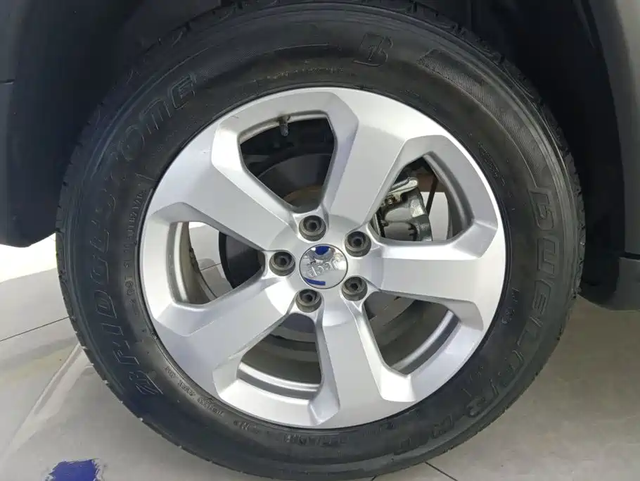 Фото 6 - Jeep Compass