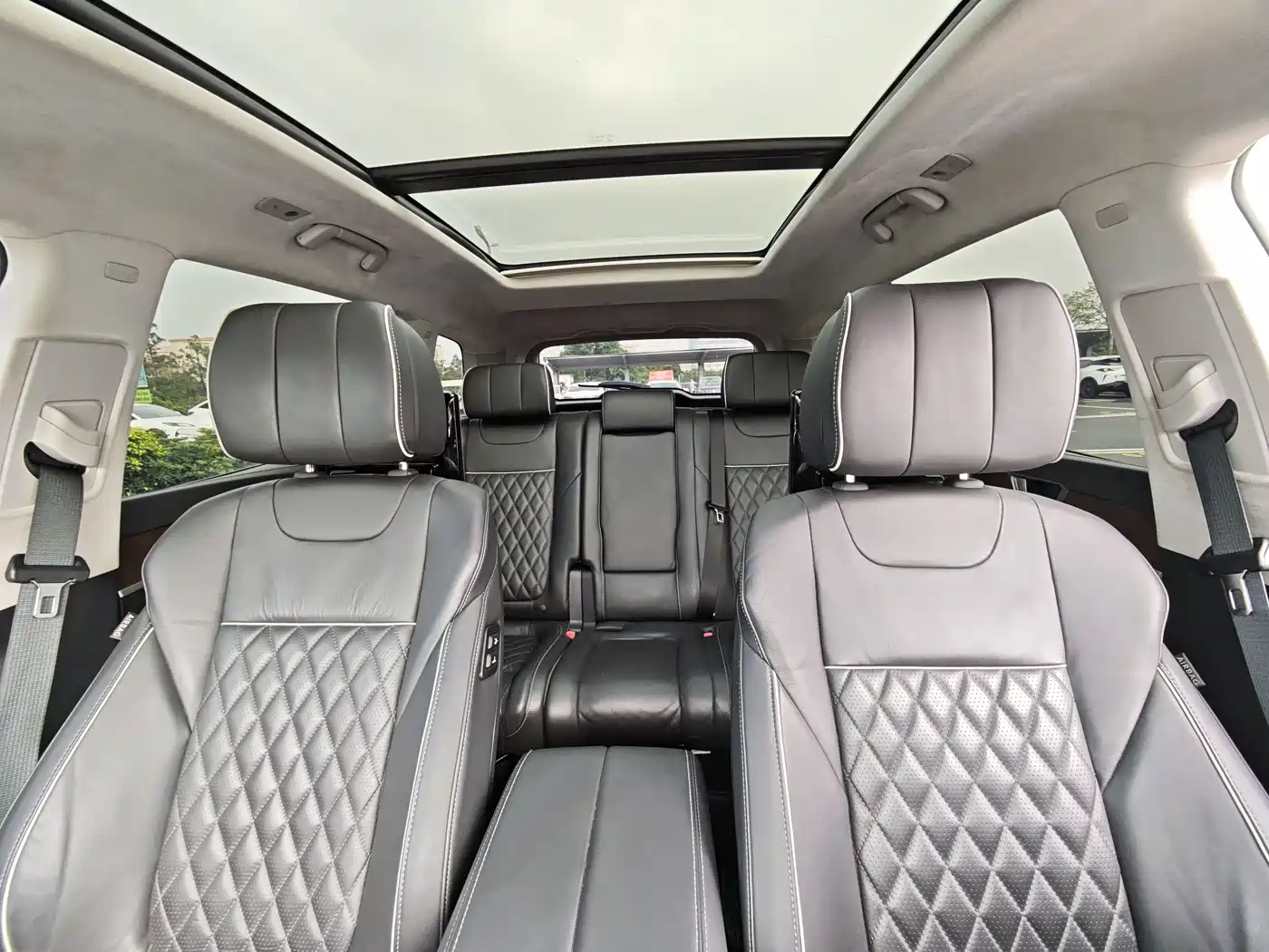 Hongqi HS7 2022 3.0T Auto 4WD Smart Connect Flagship 7-Seater фото 10