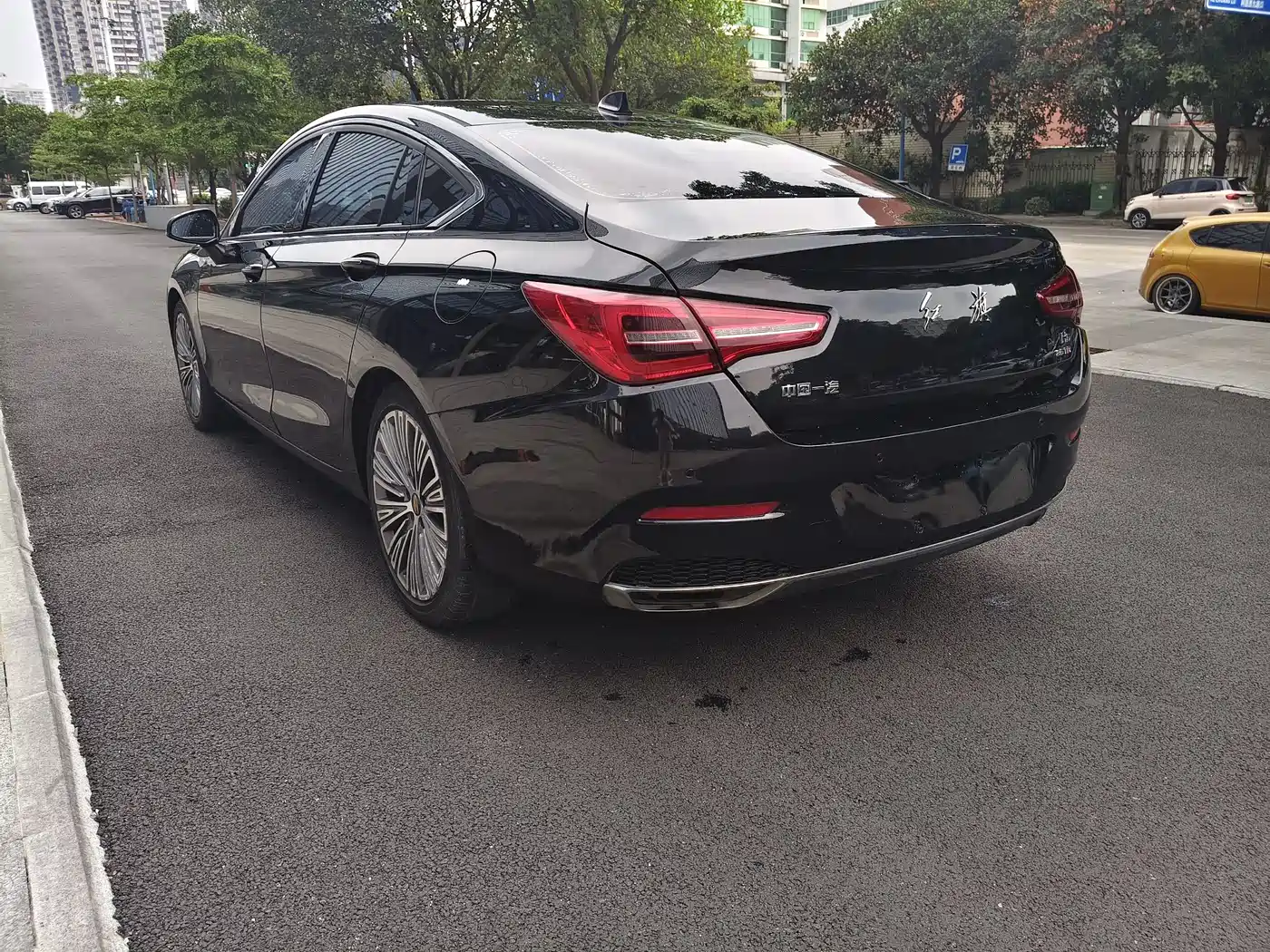 Hongqi H5 2022 Classic 1.8T Auto Smart Connect Flag Rhythm Edition фото 18
